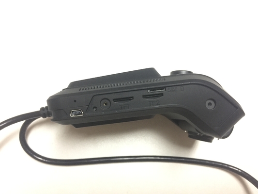 Lekka kamera 4G WiFi Dashcam z wbudowanymi czujnikami G 2,7-calowy wyświetlacz LCD z funkcją nagrywania w pętli